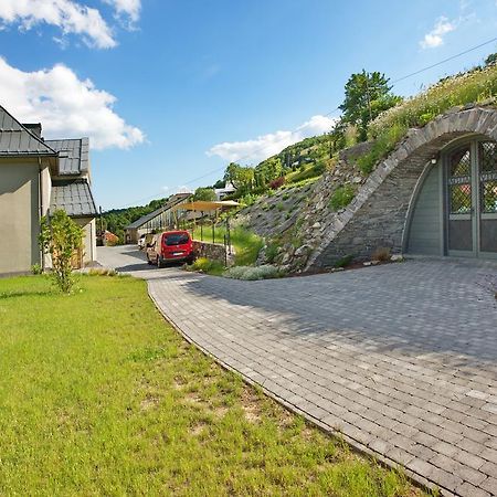 玉兰别墅旅馆 Banská Štiavnica 外观 照片